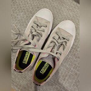 Converse Chuck Taylor size 6